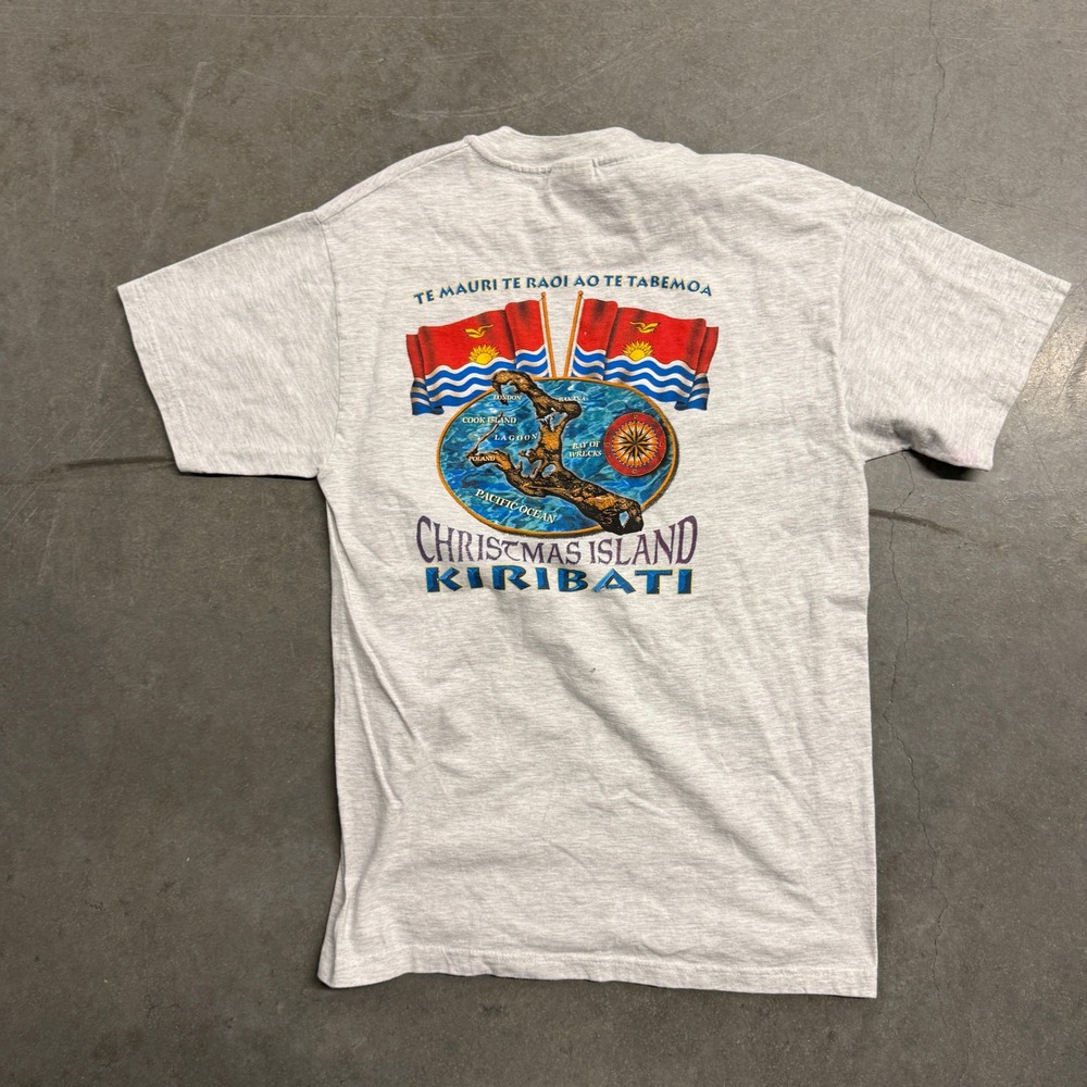 Vintage Hanes Beefy-T Christmas Island Kiribati Pocket T-Shirt Gray Mens Medium